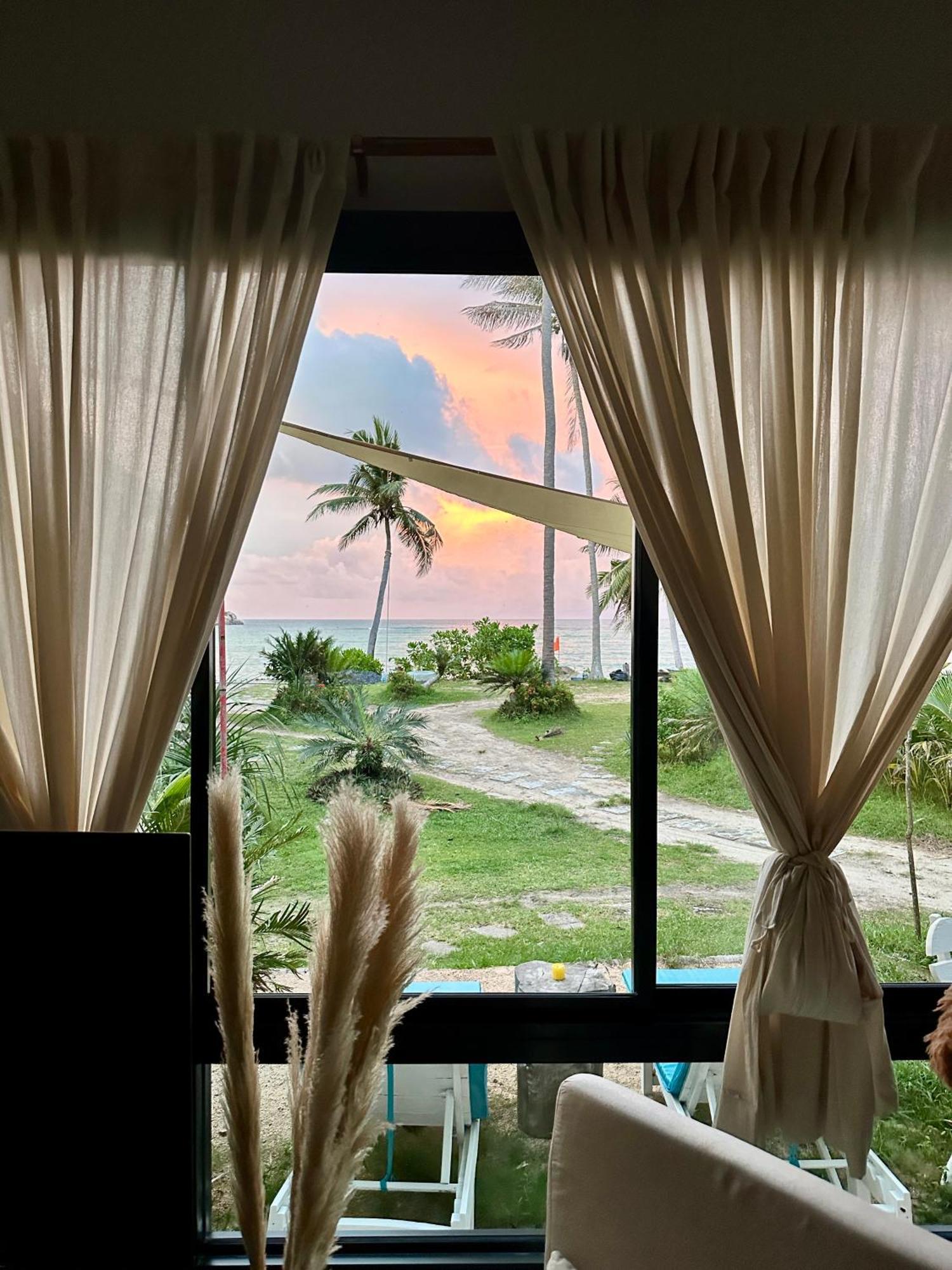 2bd Beachfront House In Chaloclum Mae Haad