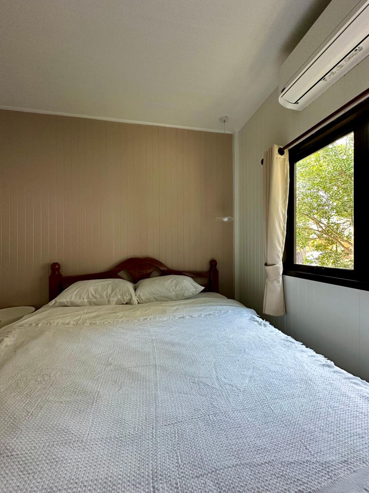 2bd Beachfront House In Chaloclum Mae Haad